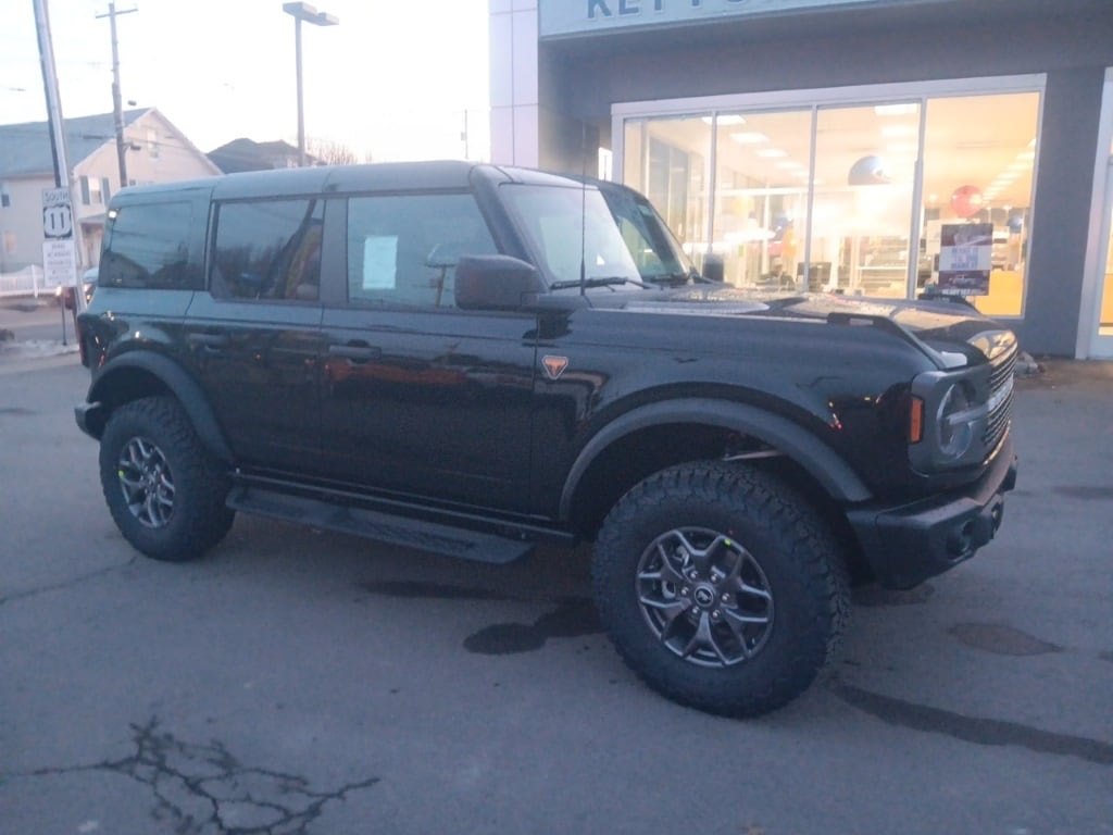 2025 Ford Bronco SUV 