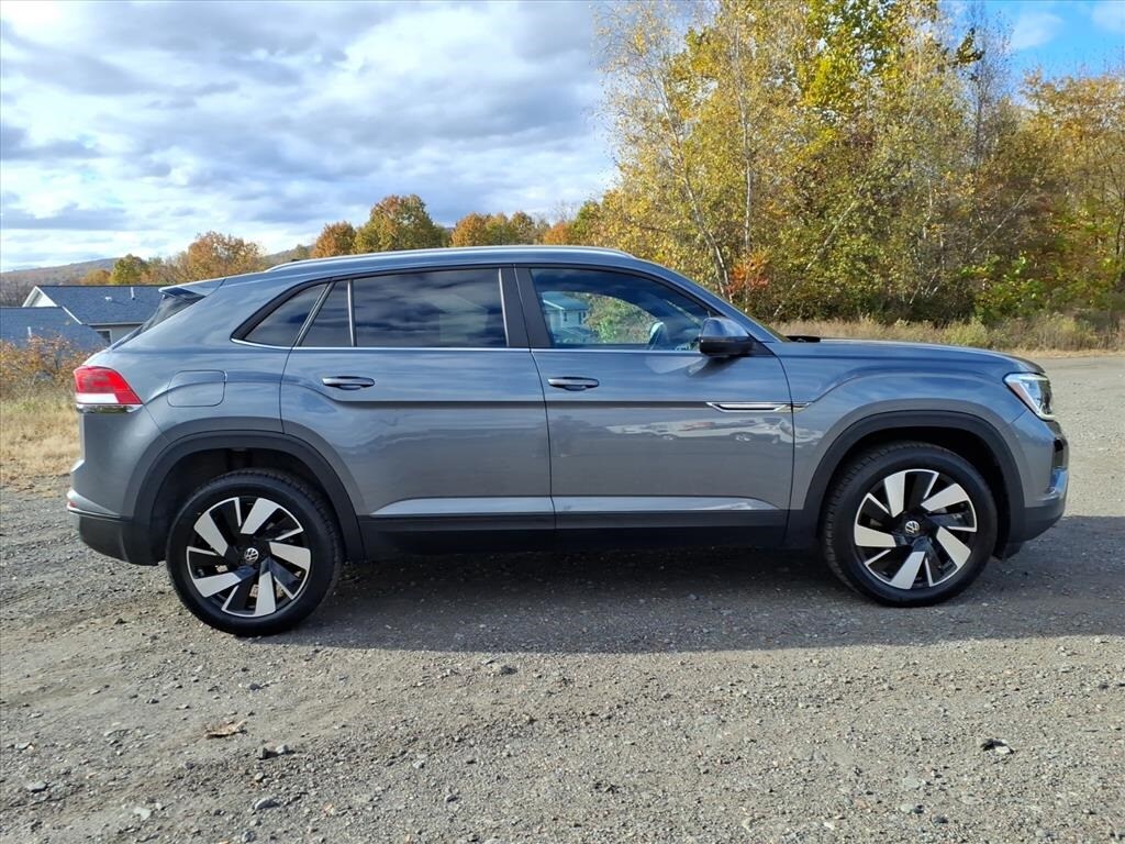 Certified 2024 Volkswagen Atlas Cross Sport 2.0T SE w/Technology SUV