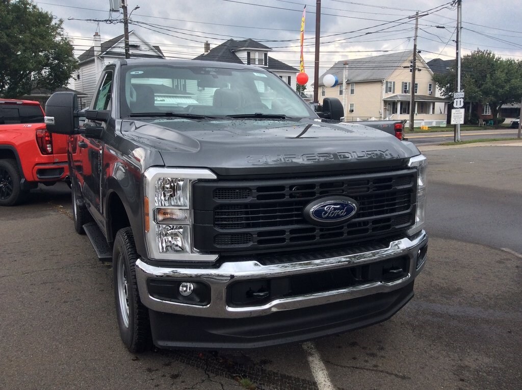 2026 Ford F-250 photo 2