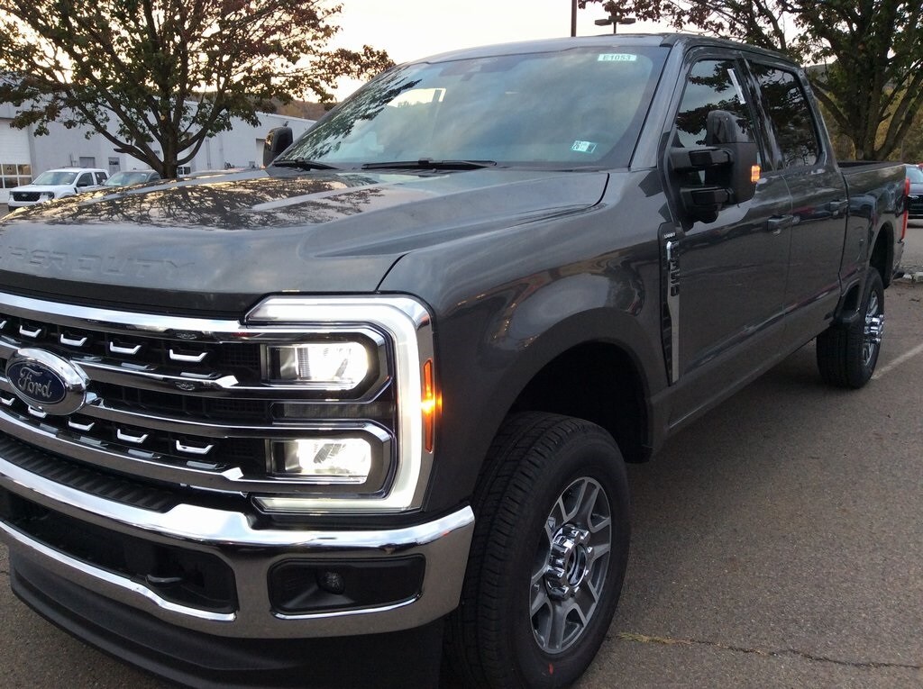 2026 Ford F-350 photo 4