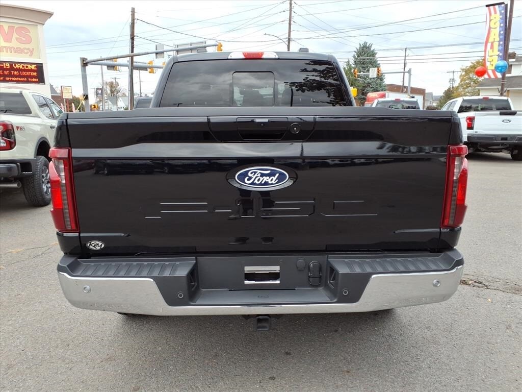 2025 Ford F-150 XLT photo 4