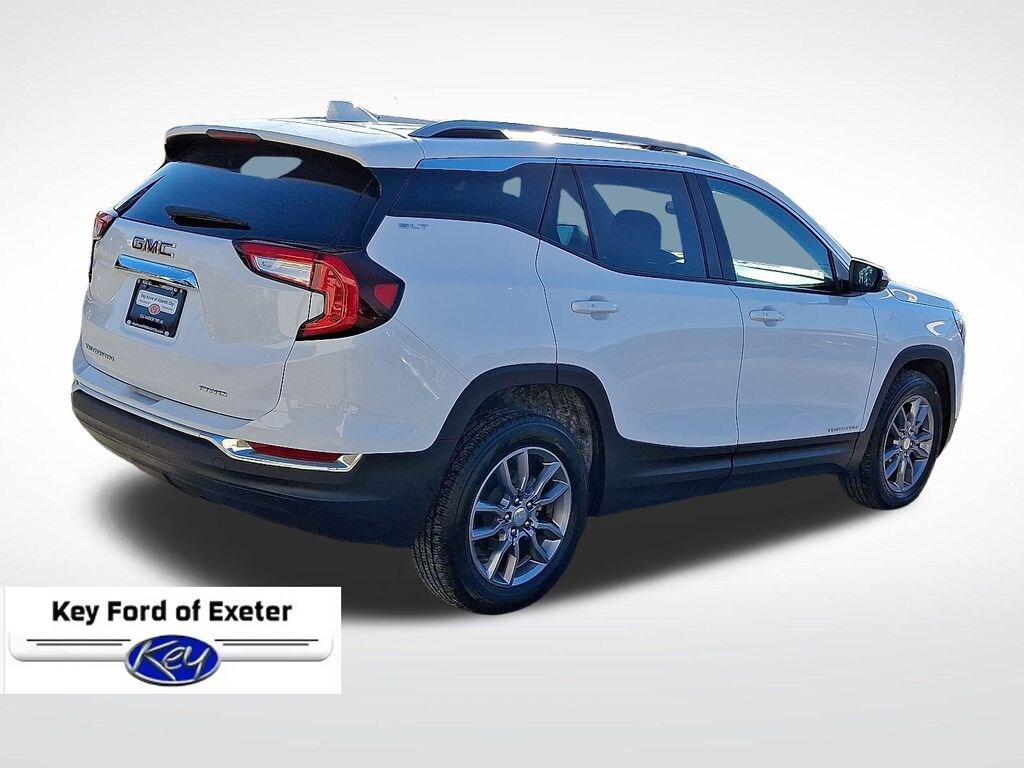 Used 2024 GMC Terrain SLT SUV
