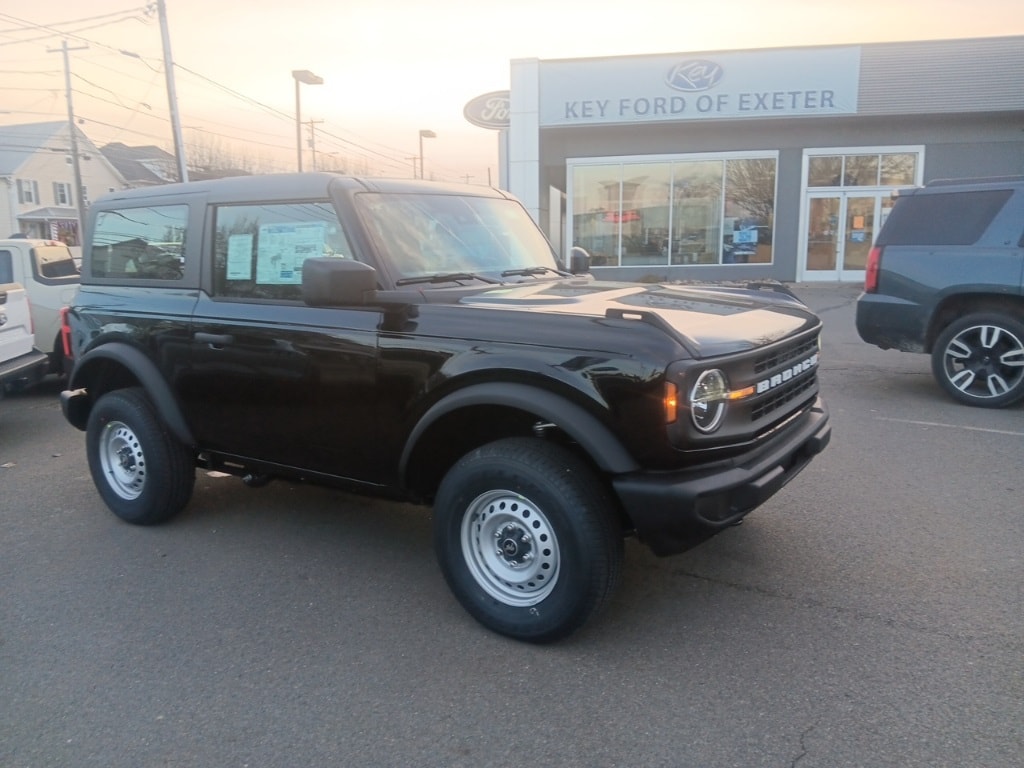 2025 Ford Bronco 2-Door Base's photo
