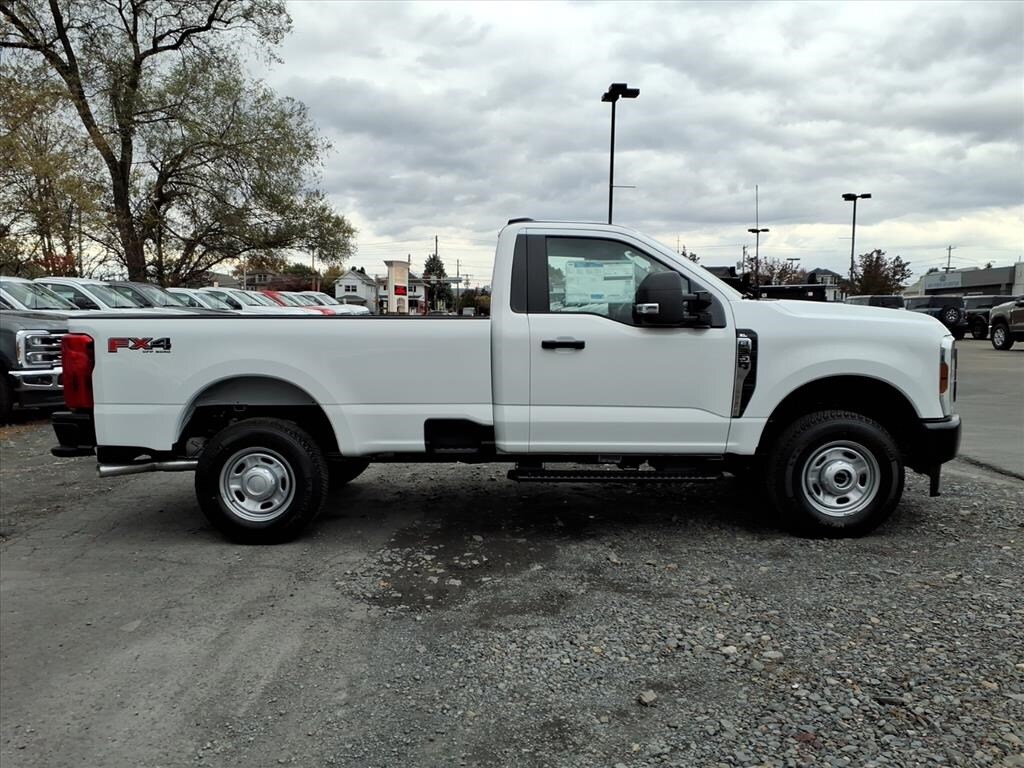 2026 Ford F-350 photo 2