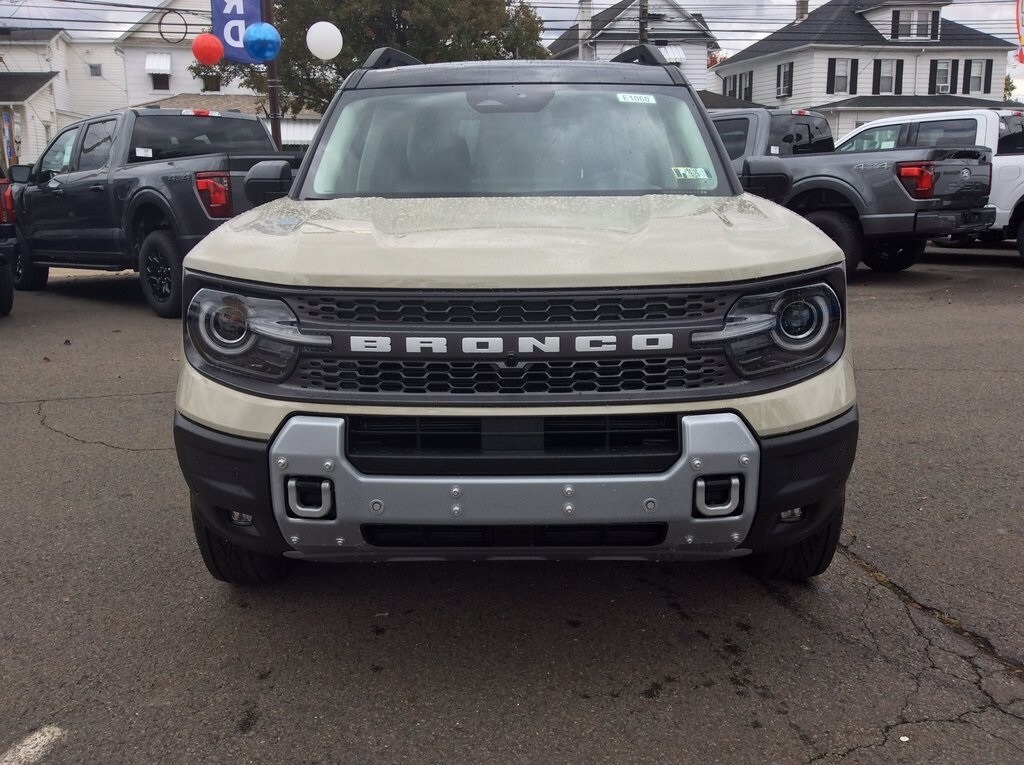 2025 Ford Bronco Sport Badlands photo 3