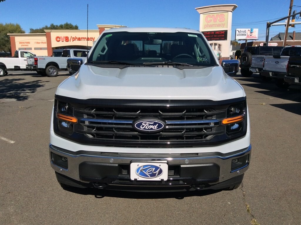 2025 Ford F-150 XLT photo 3