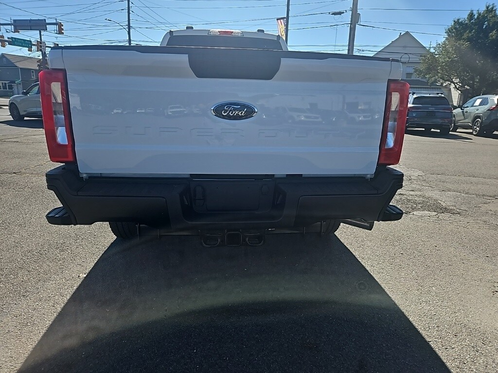 2026 Ford F-250 photo 4
