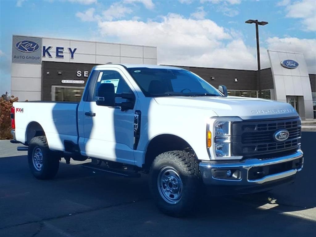 2026 Ford F-250 Super Duty XL's photo