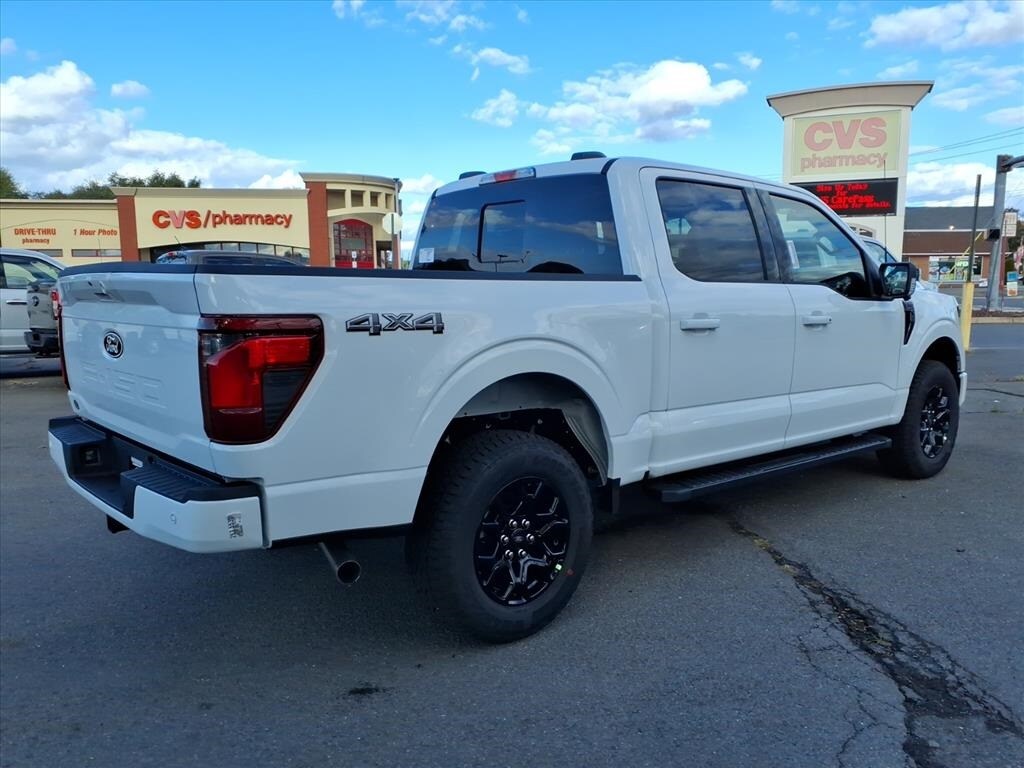 2025 Ford F-150 XLT photo 3