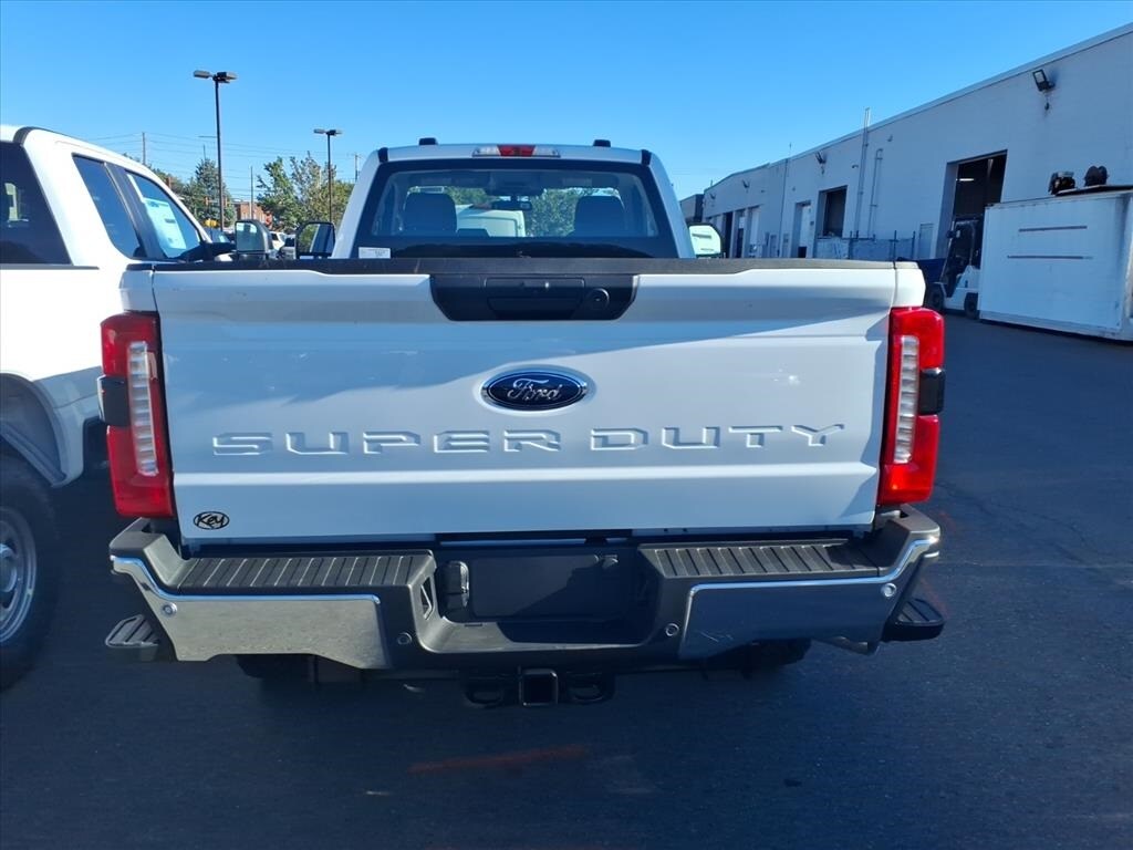 2026 Ford F-250 photo 4