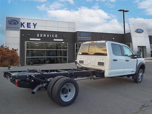2024 Ford F-550 photo 3
