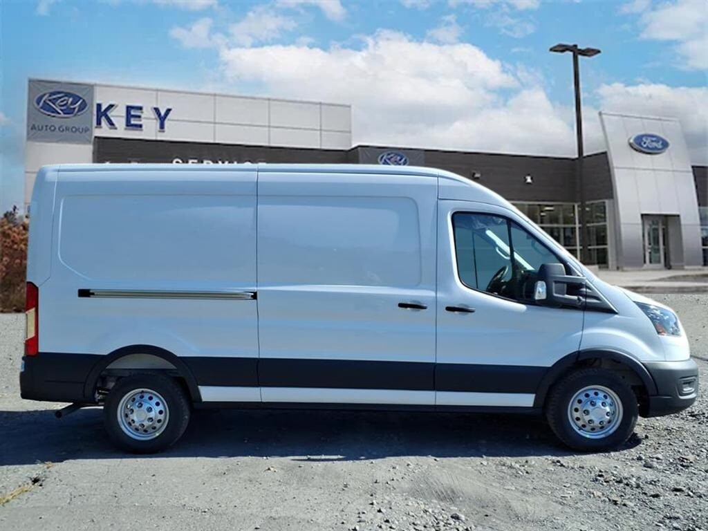 2025 Ford Transit photo 2