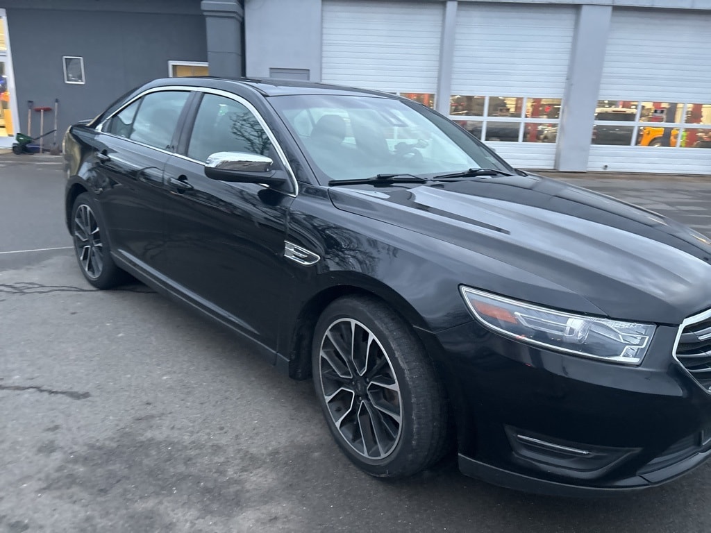 Used 2018 Ford Taurus Limited Sedan