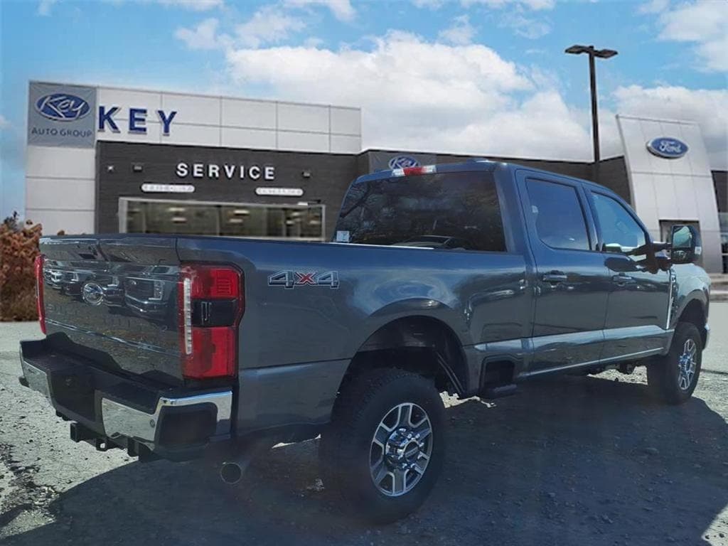New 2026 Ford F-350SD Lariat Truck