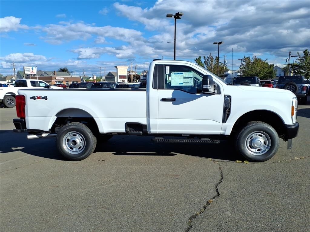 2026 Ford F-250 photo 2