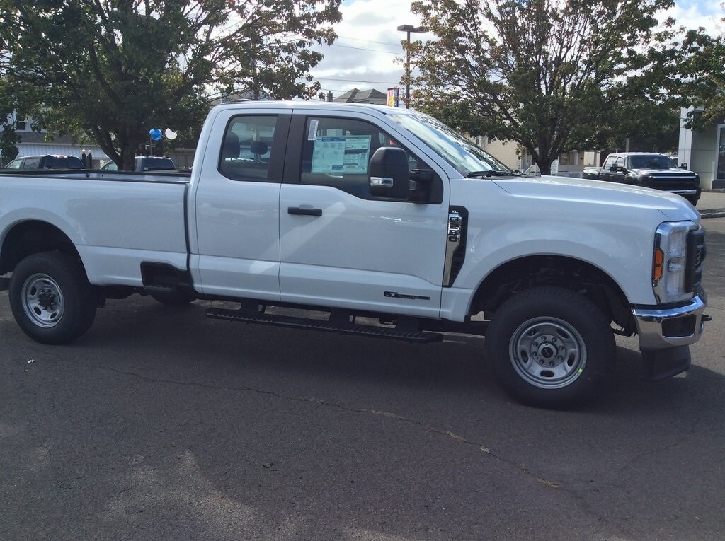 2026 Ford F-250 photo 2