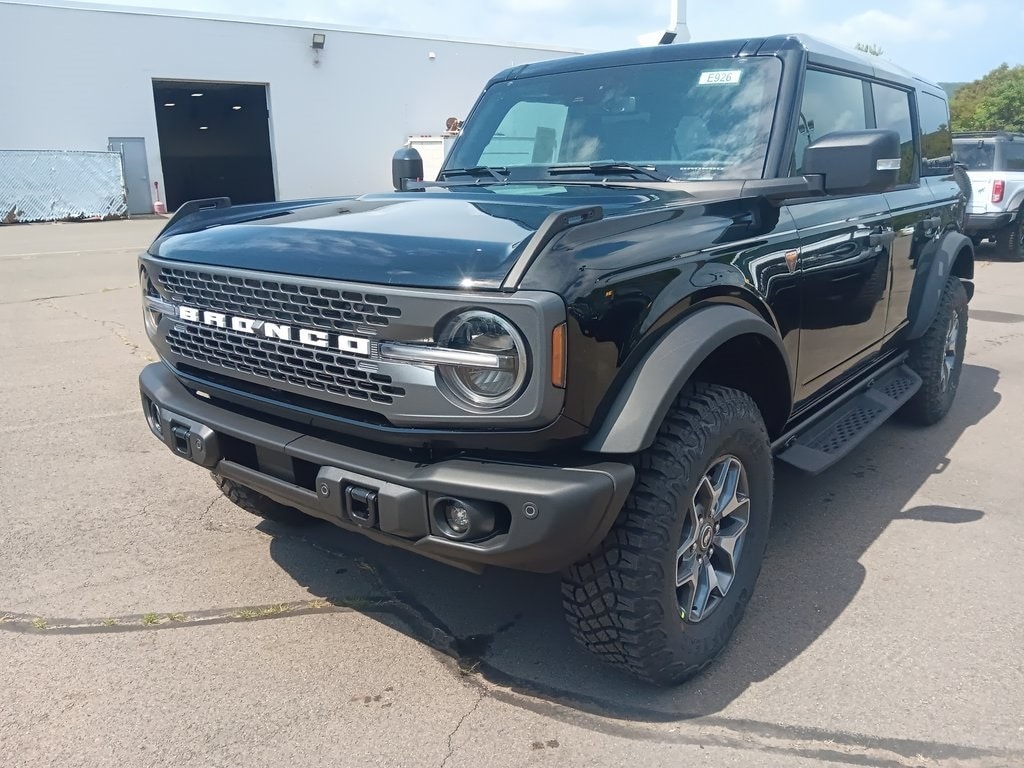 2025 Ford Bronco SUV 