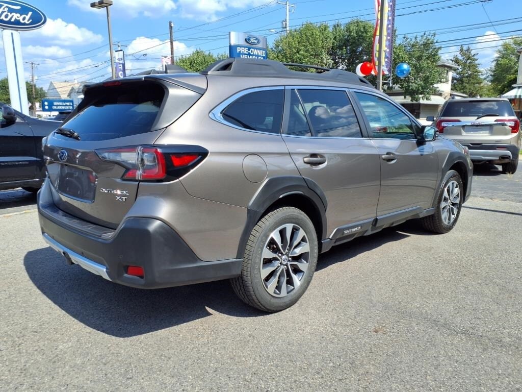 2024 Subaru Outback Limited XT photo 2