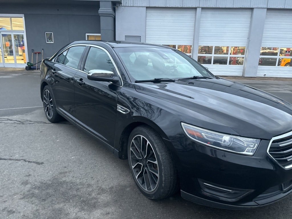 Used 2018 Ford Taurus Limited Sedan