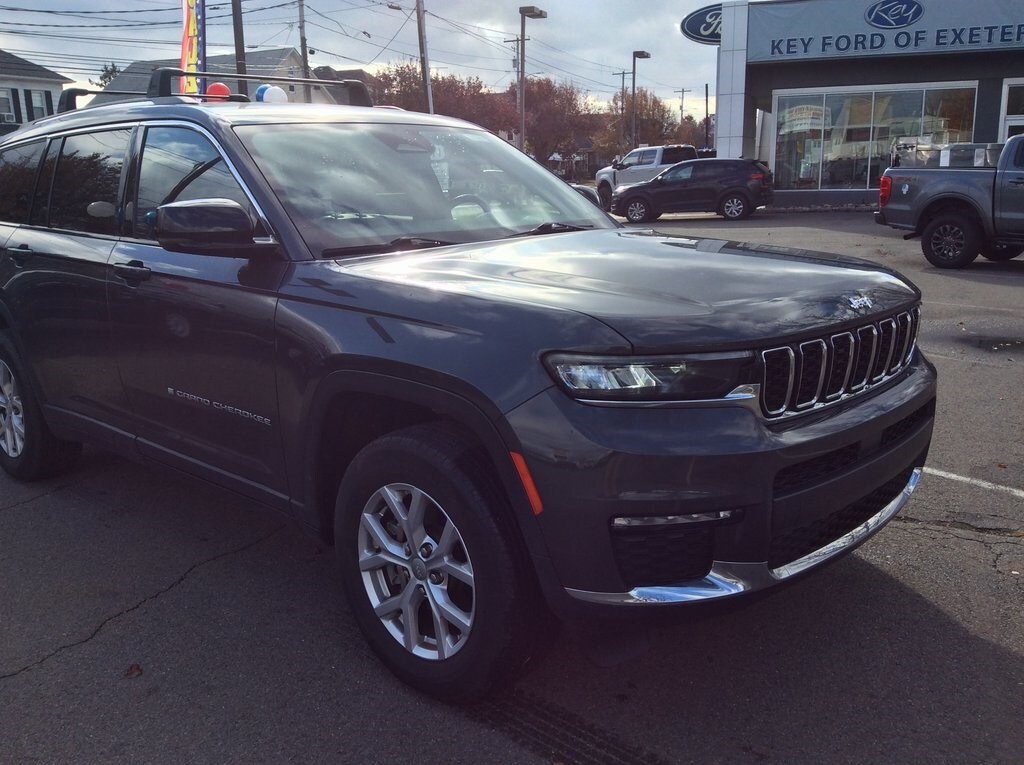 2022 Jeep Grand Cherokee Limited photo 2