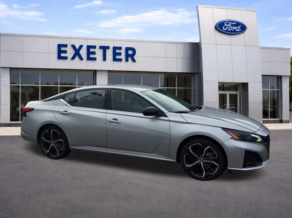 2024 Nissan Altima 2.5 SR Sedan