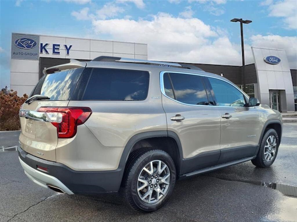 2023 Gmc Acadia SLE photo 3