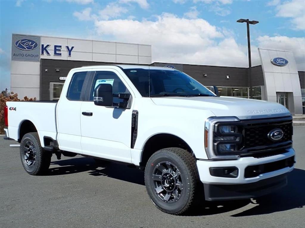 2026 Ford F-250 Super Duty XL's photo