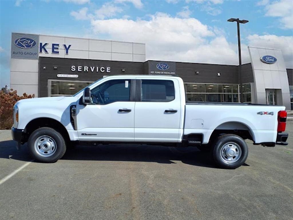 2025 Ford F-350 XL photo 4