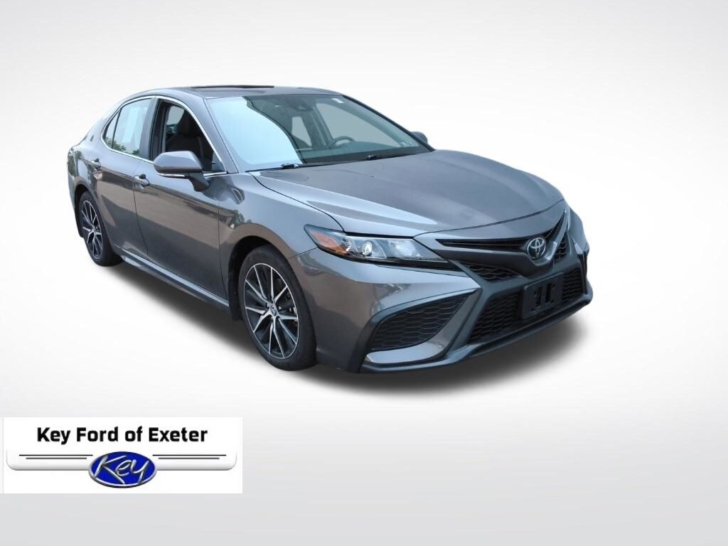 Used 2023 Toyota Camry SE Sedan