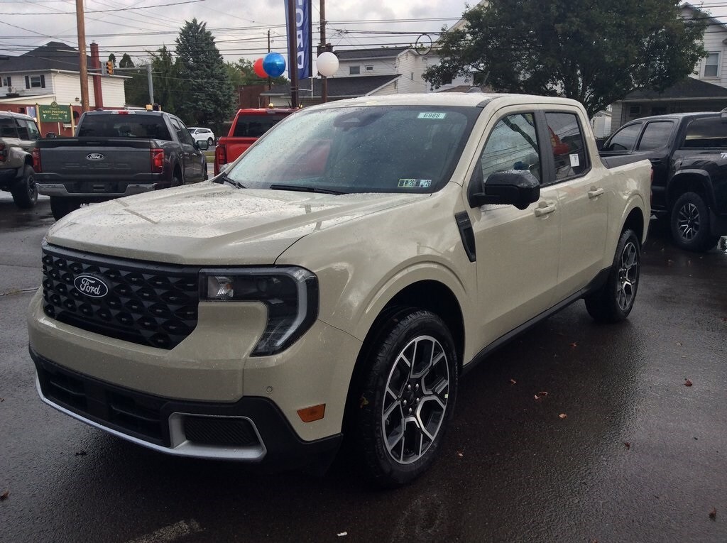 2025 Ford Maverick Lariat photo 3