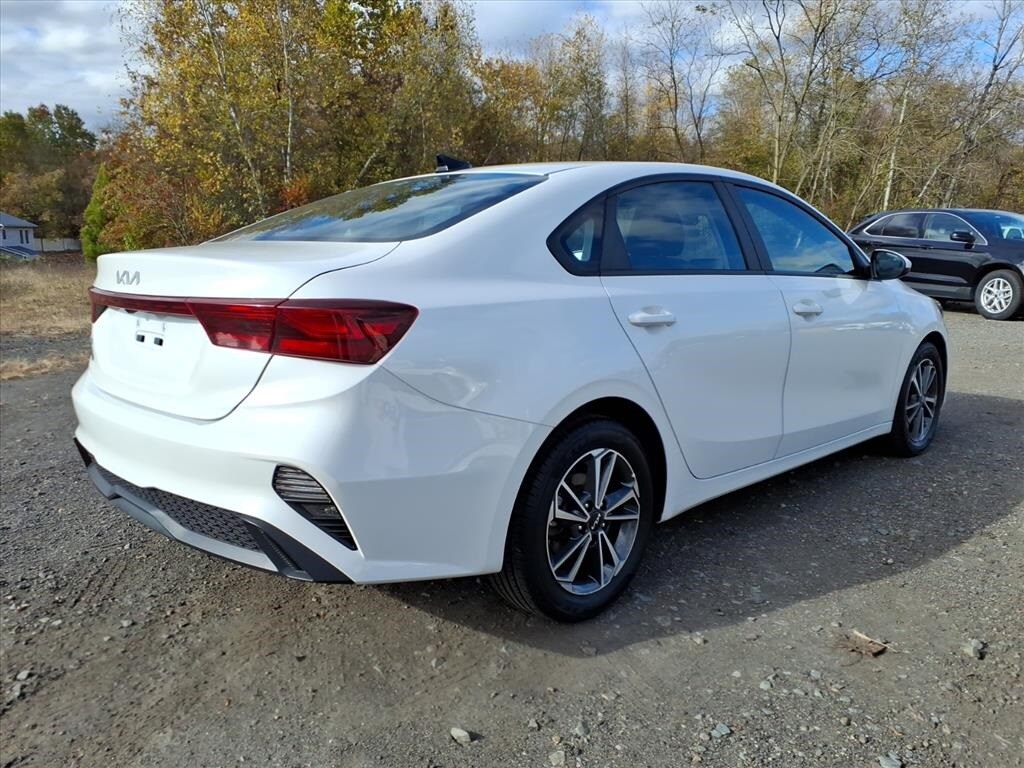 Used 2023 Kia Forte LXS Sedan