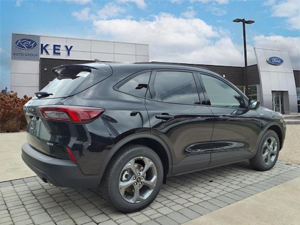 New 2026 Ford Escape Hybrid ST-Line Select SUV