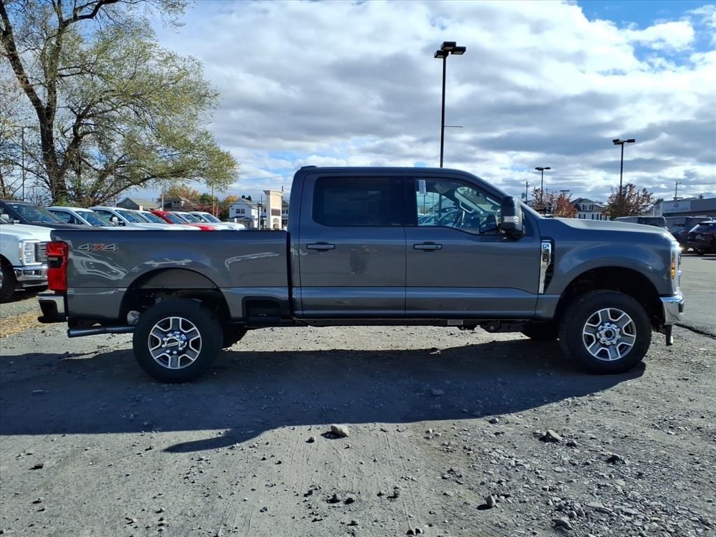 New 2026 Ford F-350SD Lariat Truck