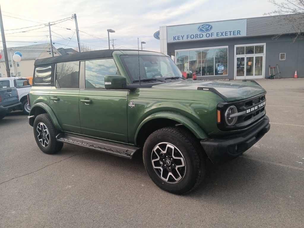 2025 Ford Bronco Outer Banks's photo