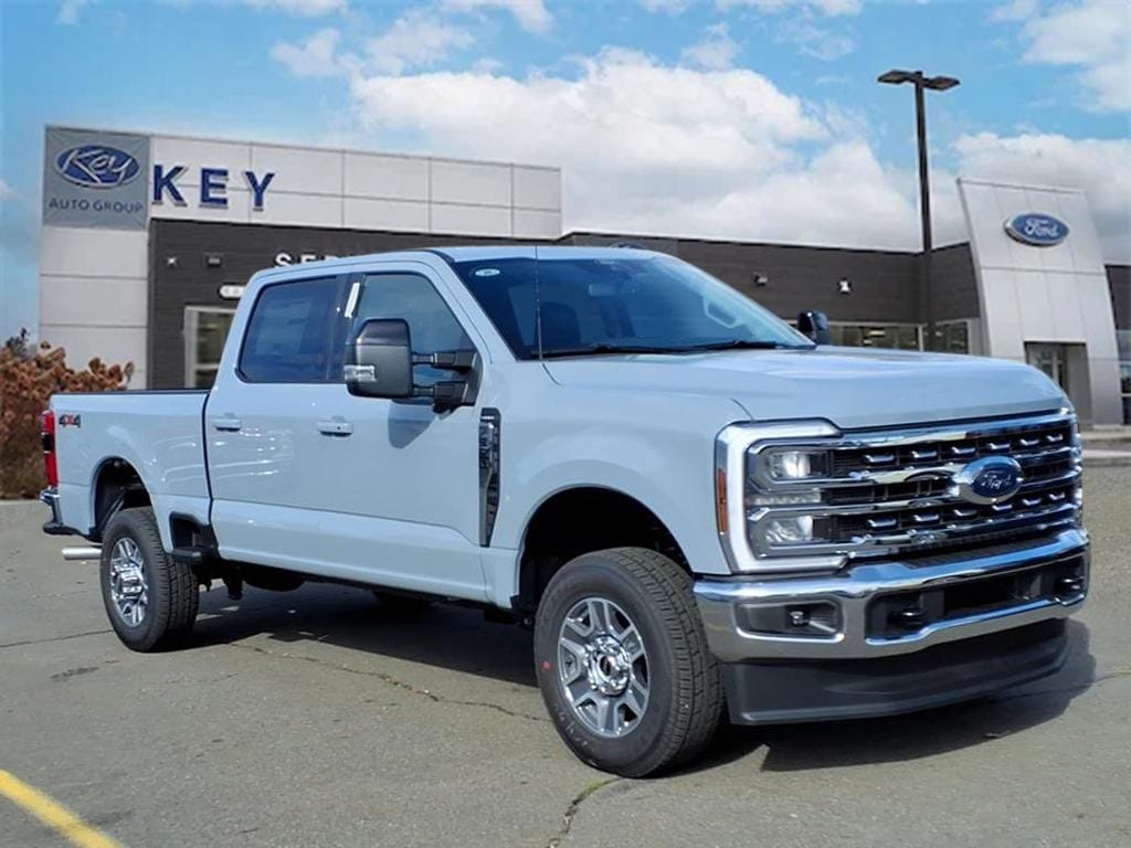 2026 Ford F-350 Super Duty Lariat's photo