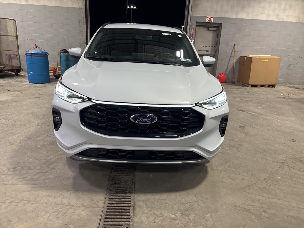 2026 Ford Escape ST-Line Elite's photo