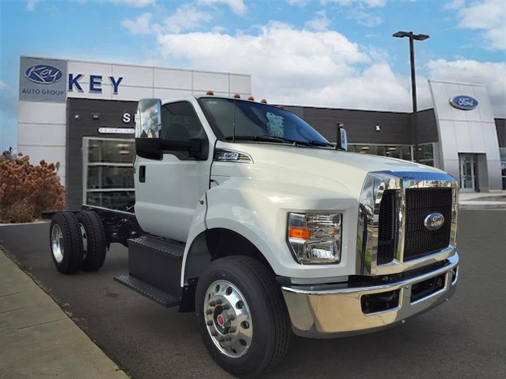 2024 Ford F-650's photo