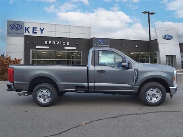 2024 Ford F-350 photo 2