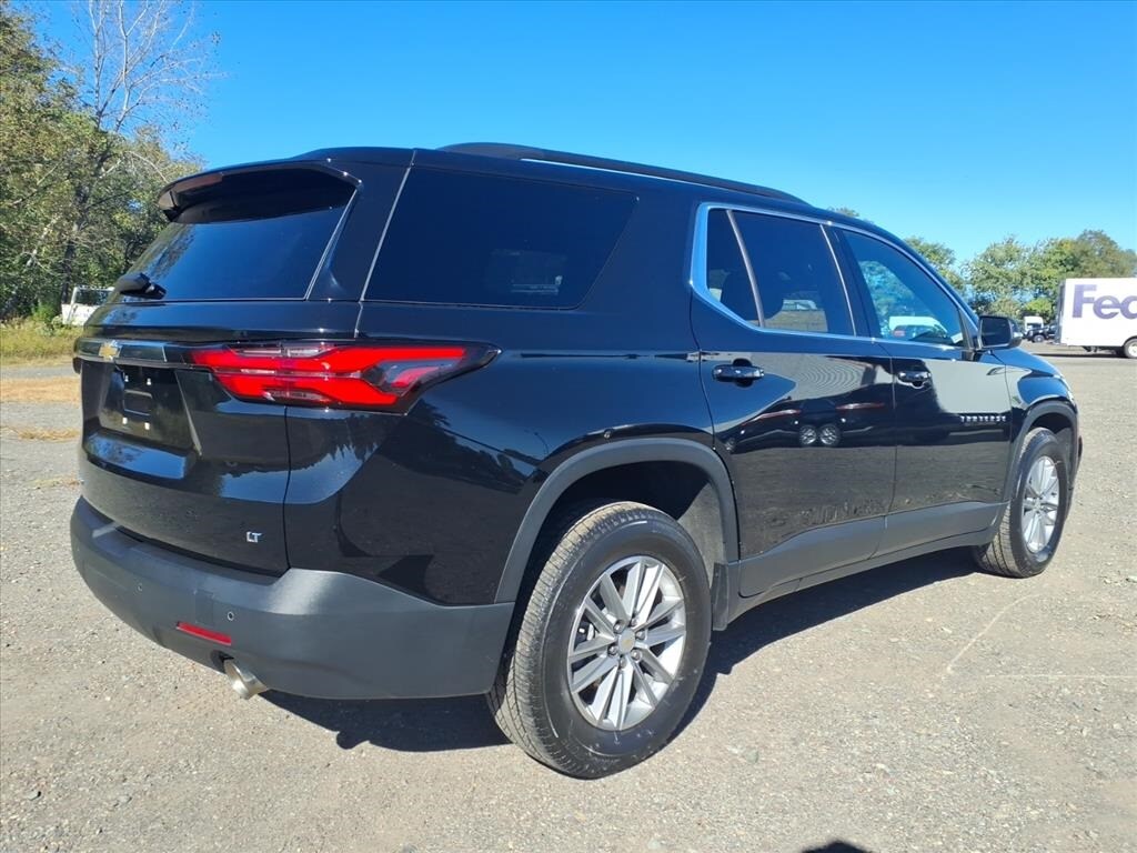2022 Chevrolet Traverse photo 3