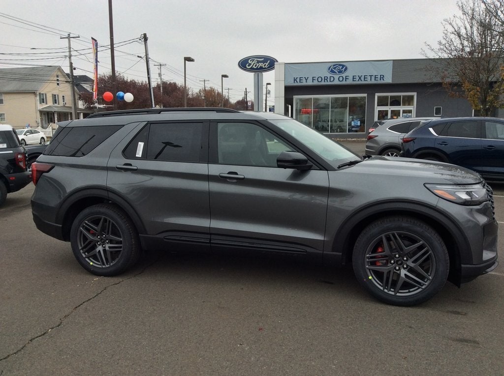 2026 Ford Explorer ST's photo