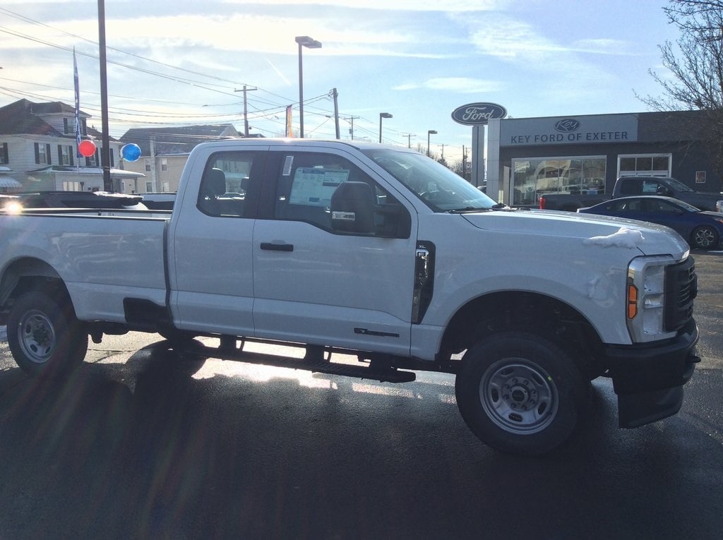 2026 Ford F-250 Super Duty XL's photo