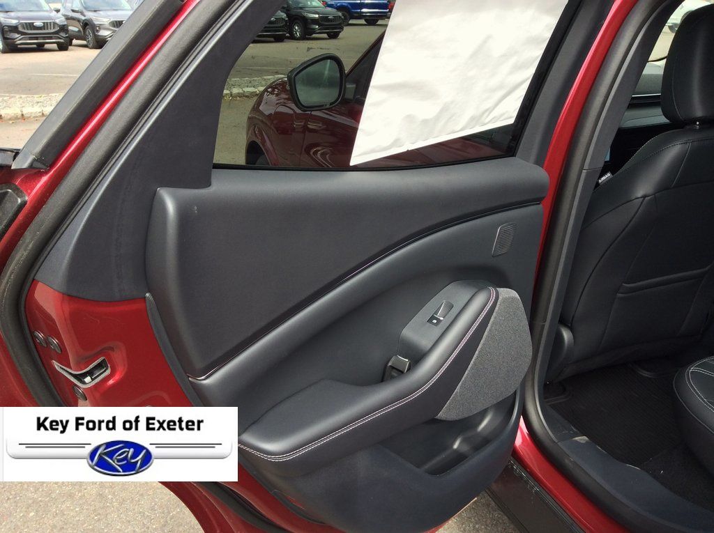 2025 Ford Mustang Mach-E GT - Photo 22