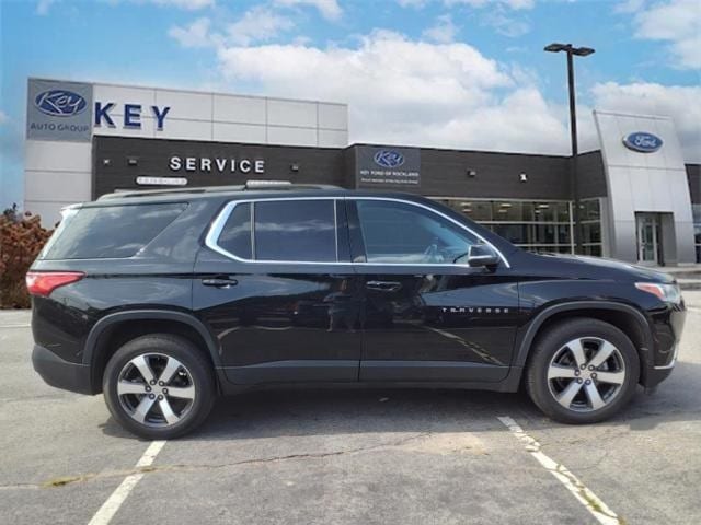 Used 2021 Chevrolet Traverse 3LT with VIN 1GNEVHKW3MJ158301 for sale in Exeter, PA