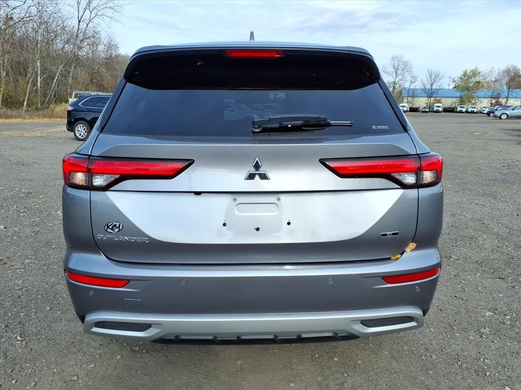 Certified 2023 Mitsubishi Outlander SE SUV