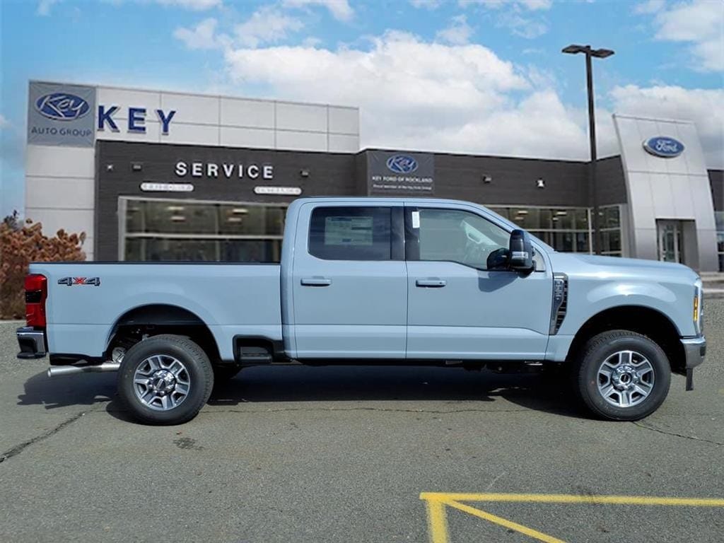 New 2026 Ford F-350SD Lariat Truck