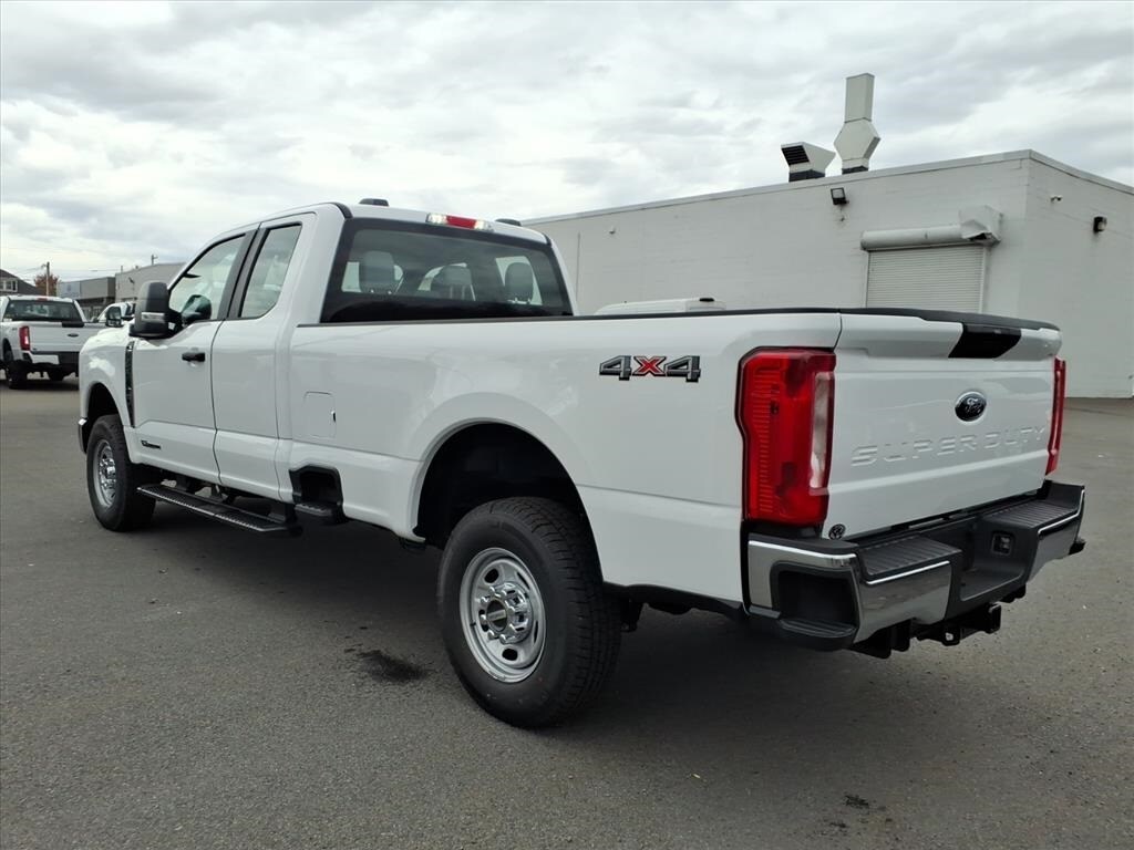 2026 Ford F-250 photo 4