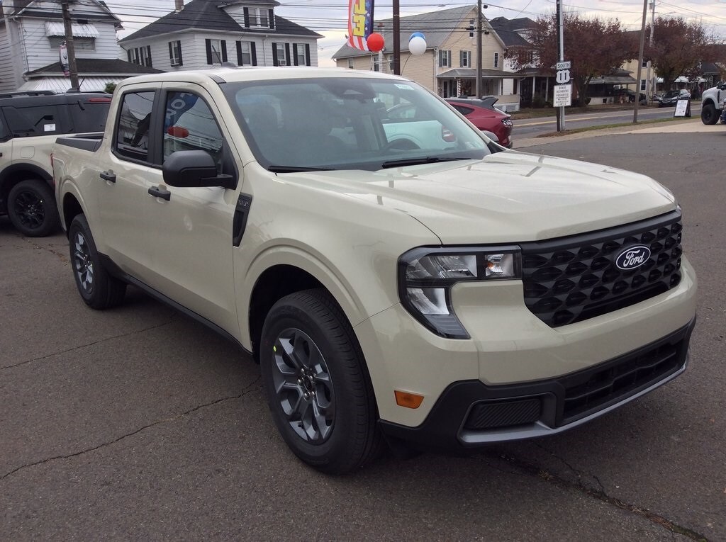 New 2025 Ford Maverick XLT Truck