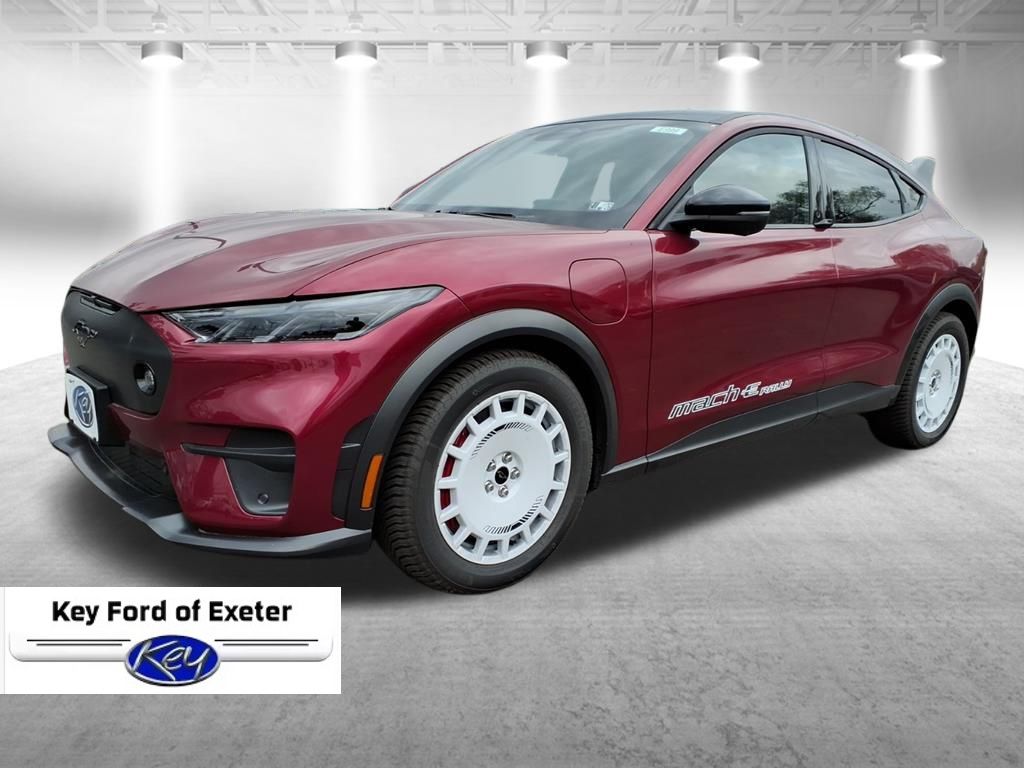 2025 Ford Mustang Mach-E GT - Photo 9