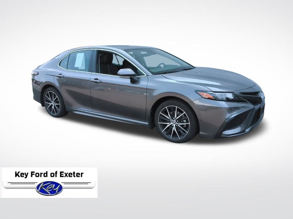 Used 2023 Toyota Camry SE Sedan