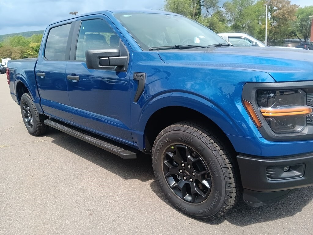 2025 Ford F-150 STX photo 3